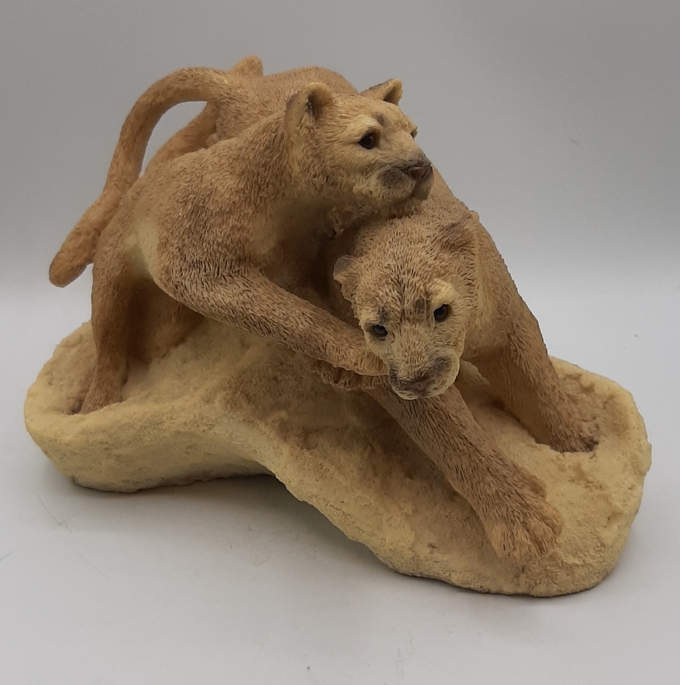 Vintage Animal Classics by United Design Snow Play Pumas Figurine CC-267